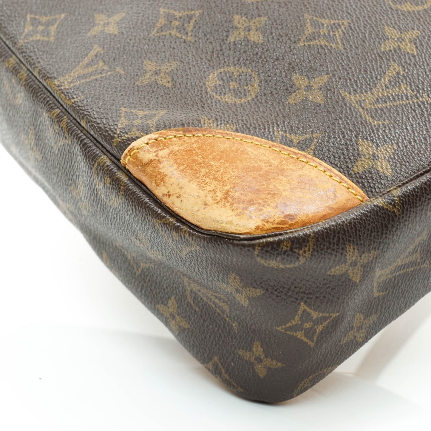 Louis Vuitton Boulogne 30 Crossbody