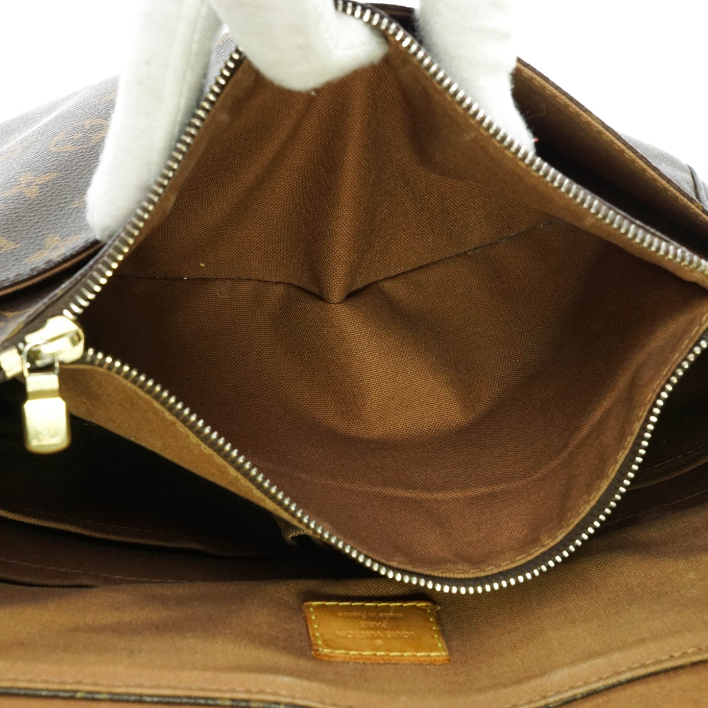 Louis Vuitton Beaubourg Messenger