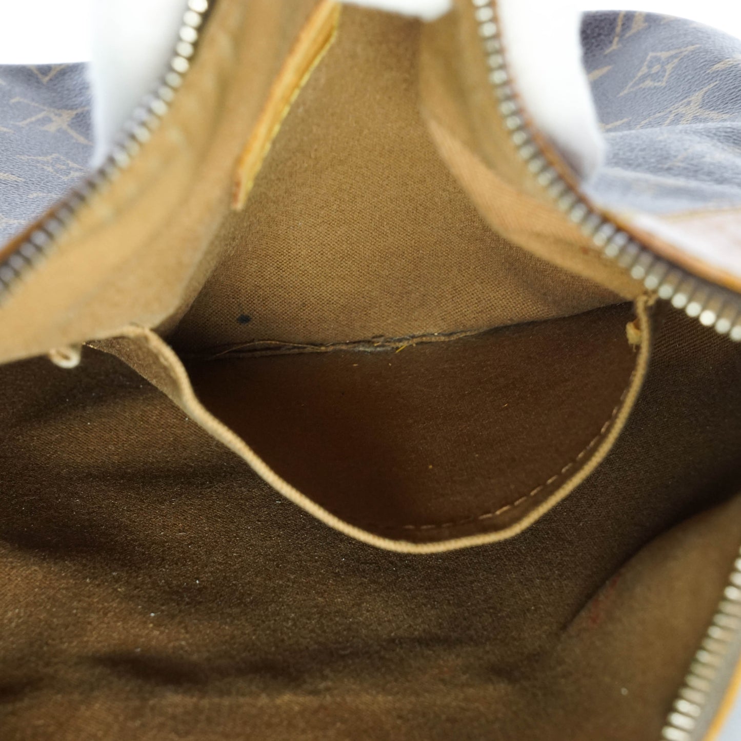 Louis Vuitton Odeon Mm Crossbody