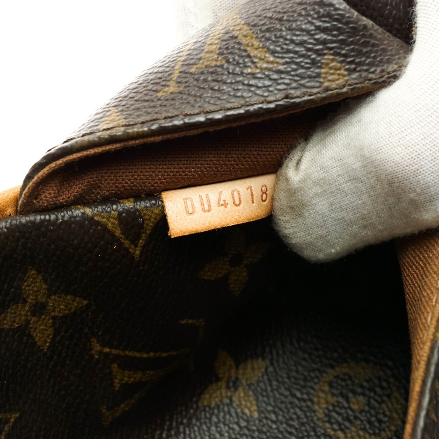Louis Vuitton Bosphore Messenger