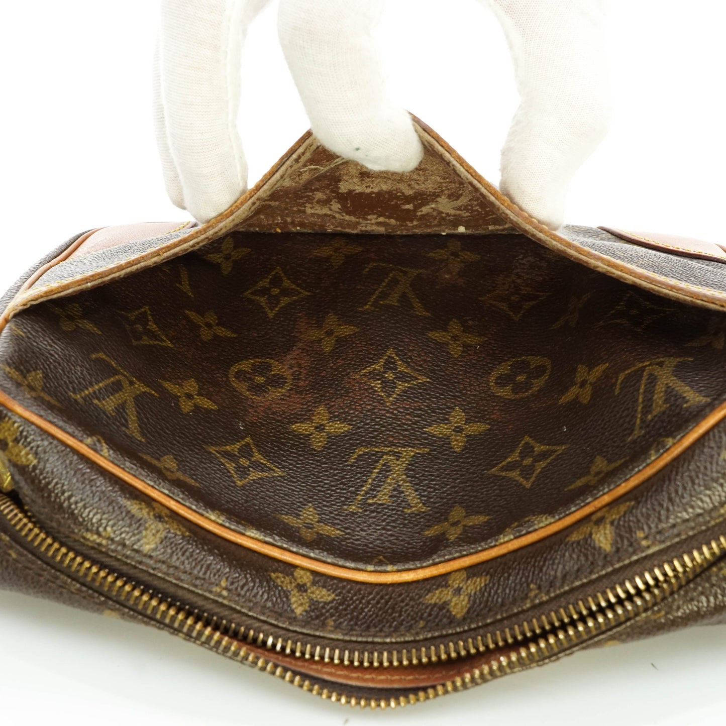 Louis Vuitton Trocadero 24