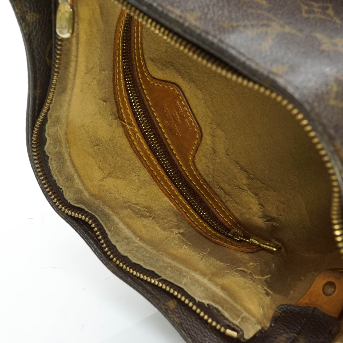 Louis Vuitton Looping Gm Shoulder