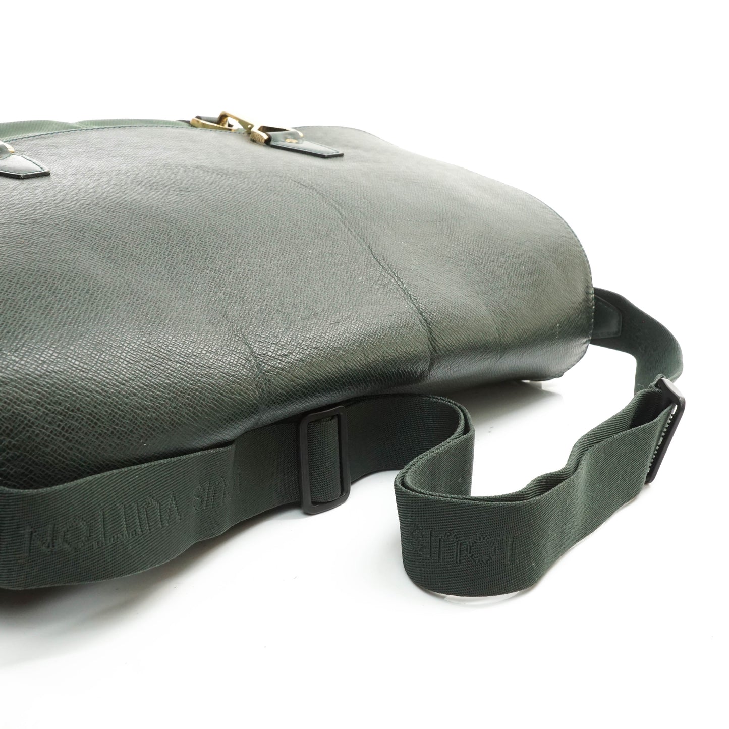 Louis Vuitton Taiga Messenger Bag