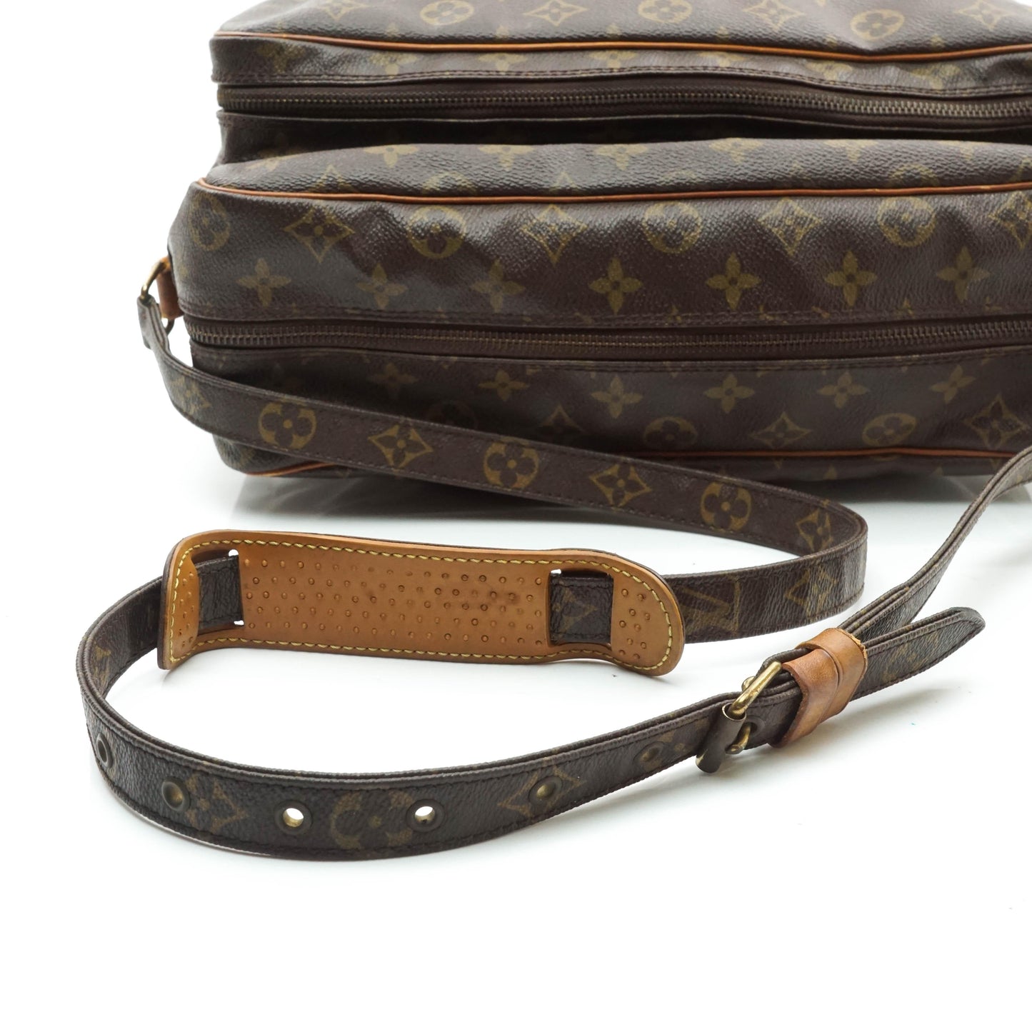 Louis Vuitton Nile Gm Crossbody Bag