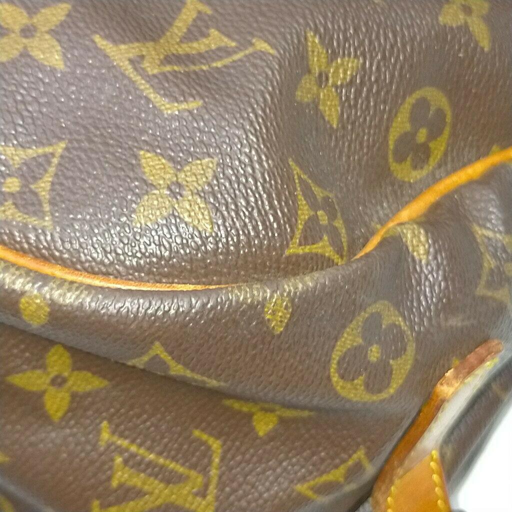Louis Vuitton Saumur 35 Crossbody