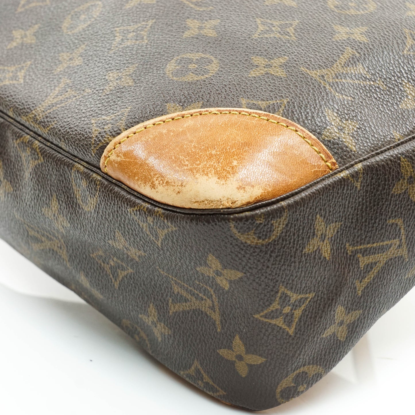Louis Vuitton Boulogne 30 Crossbody