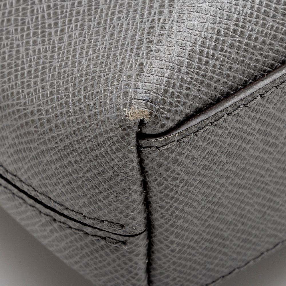 Louis Vuitton Taiga Leather Grigori Messenger Bag (SHF-16544)