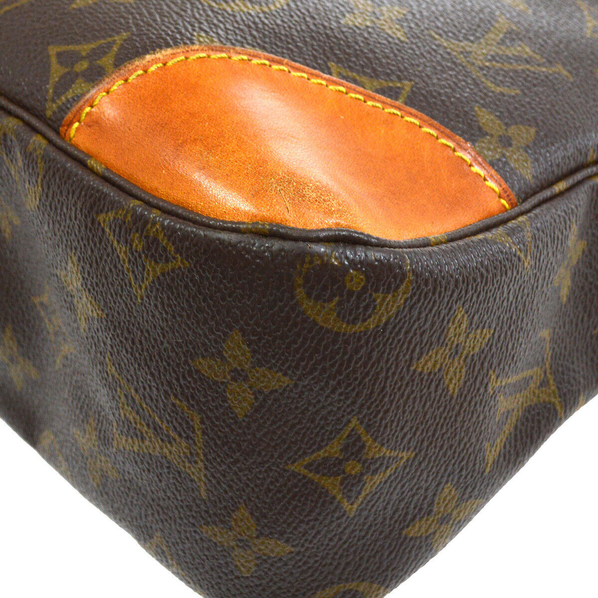 Louis Vuitton Boulogne 30 Shoulder