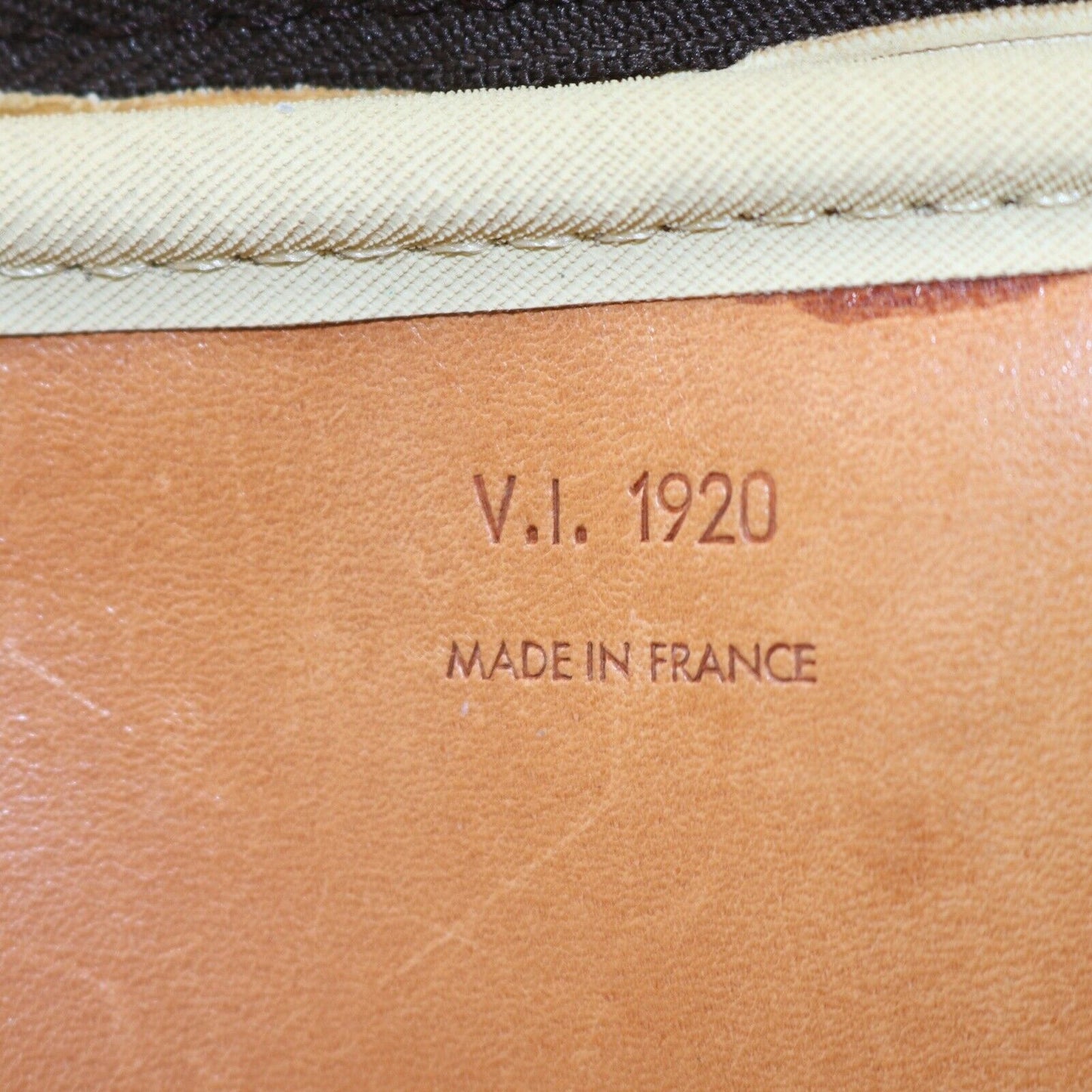 Louis Vuitton Alize 2 Poches Travel