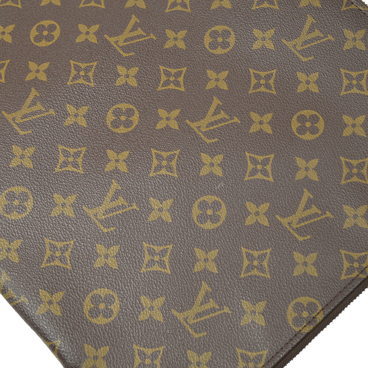 Louis Vuitton Poche Documents 38