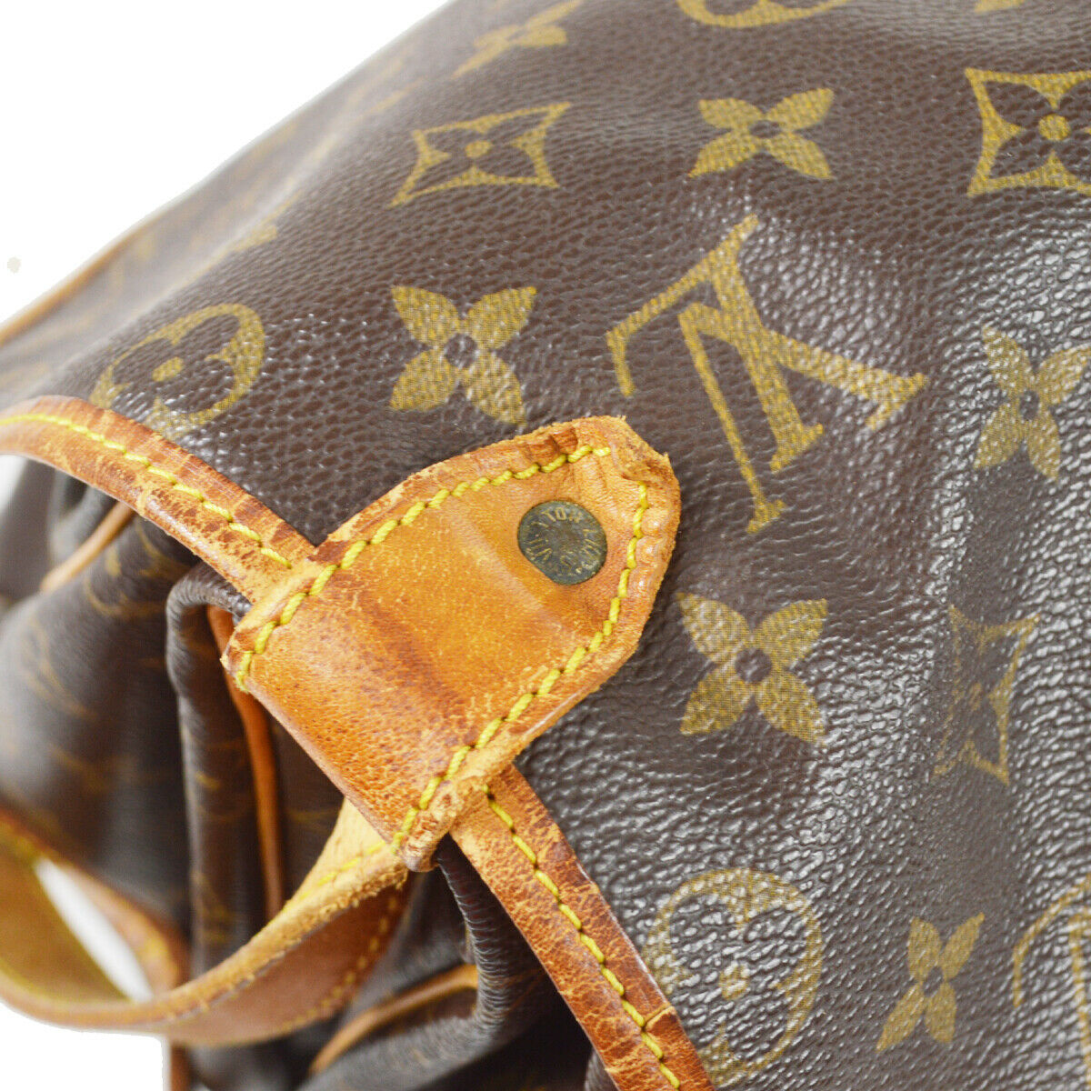 Louis Vuitton Saumur 35 Shoulder Bag