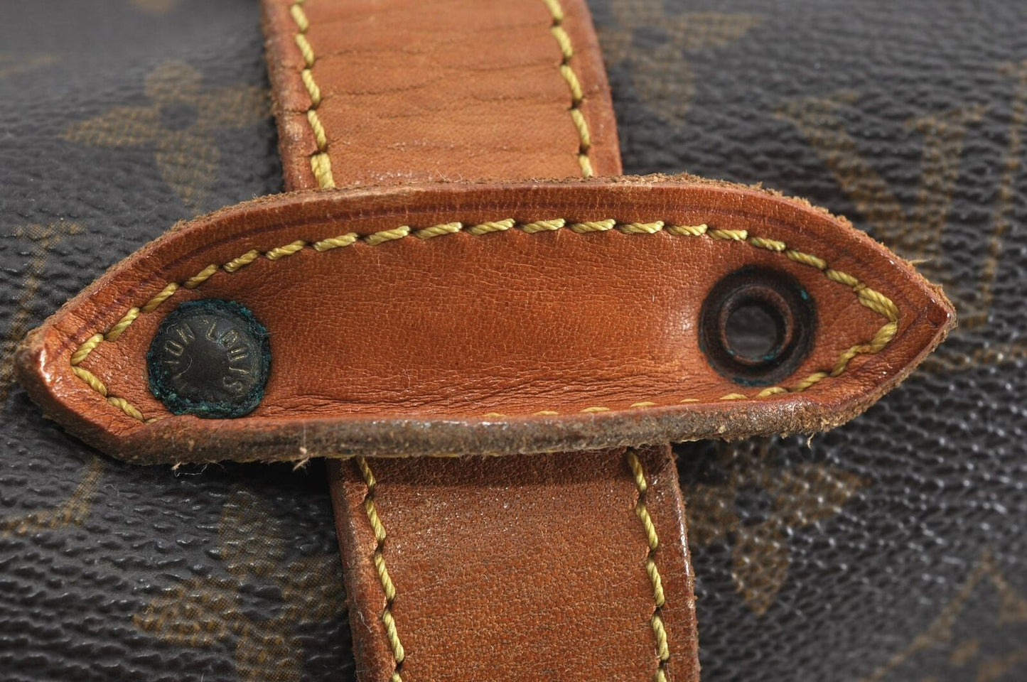 Louis Vuitton Saumur 35 Crossbody