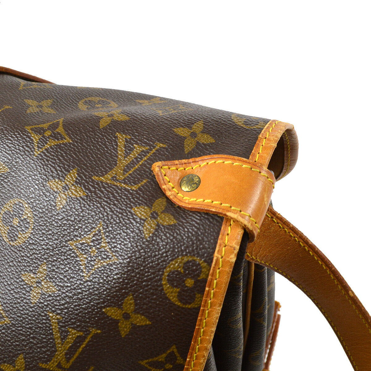 Louis Vuitton Saumur 35 Crossbody