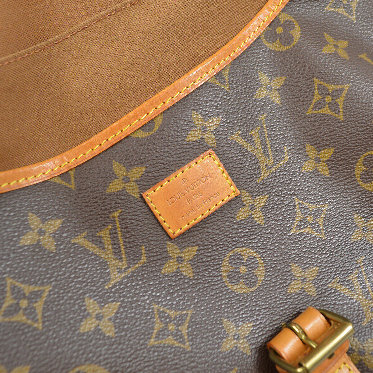 Louis Vuitton Saumur 35 Crossbody
