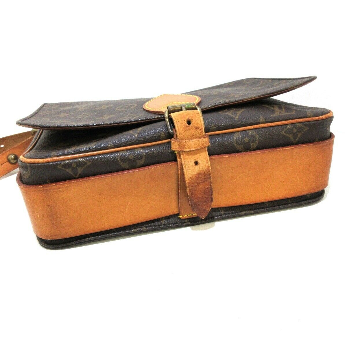 Louis Vuitton Cartouchiere Gm