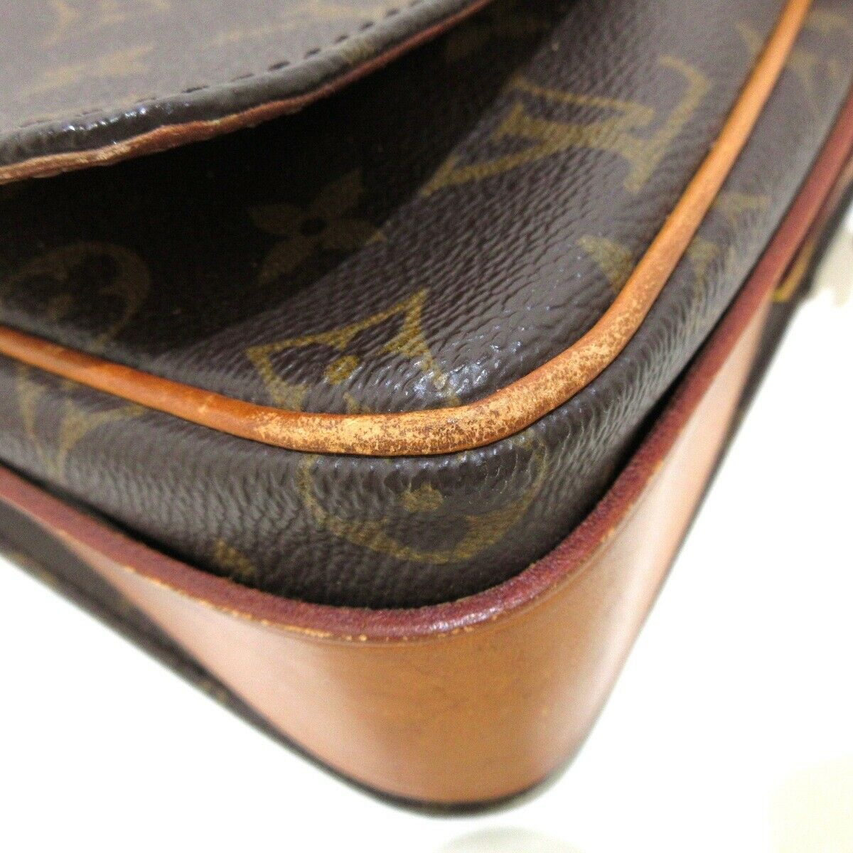 Louis Vuitton Cartouchiere Gm