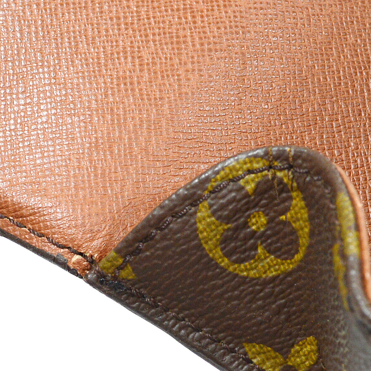 Louis Vuitton Saint Cloud Mm