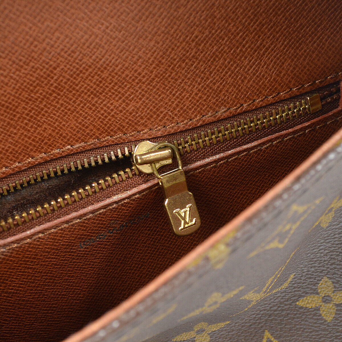 Louis Vuitton Saint Cloud Mm