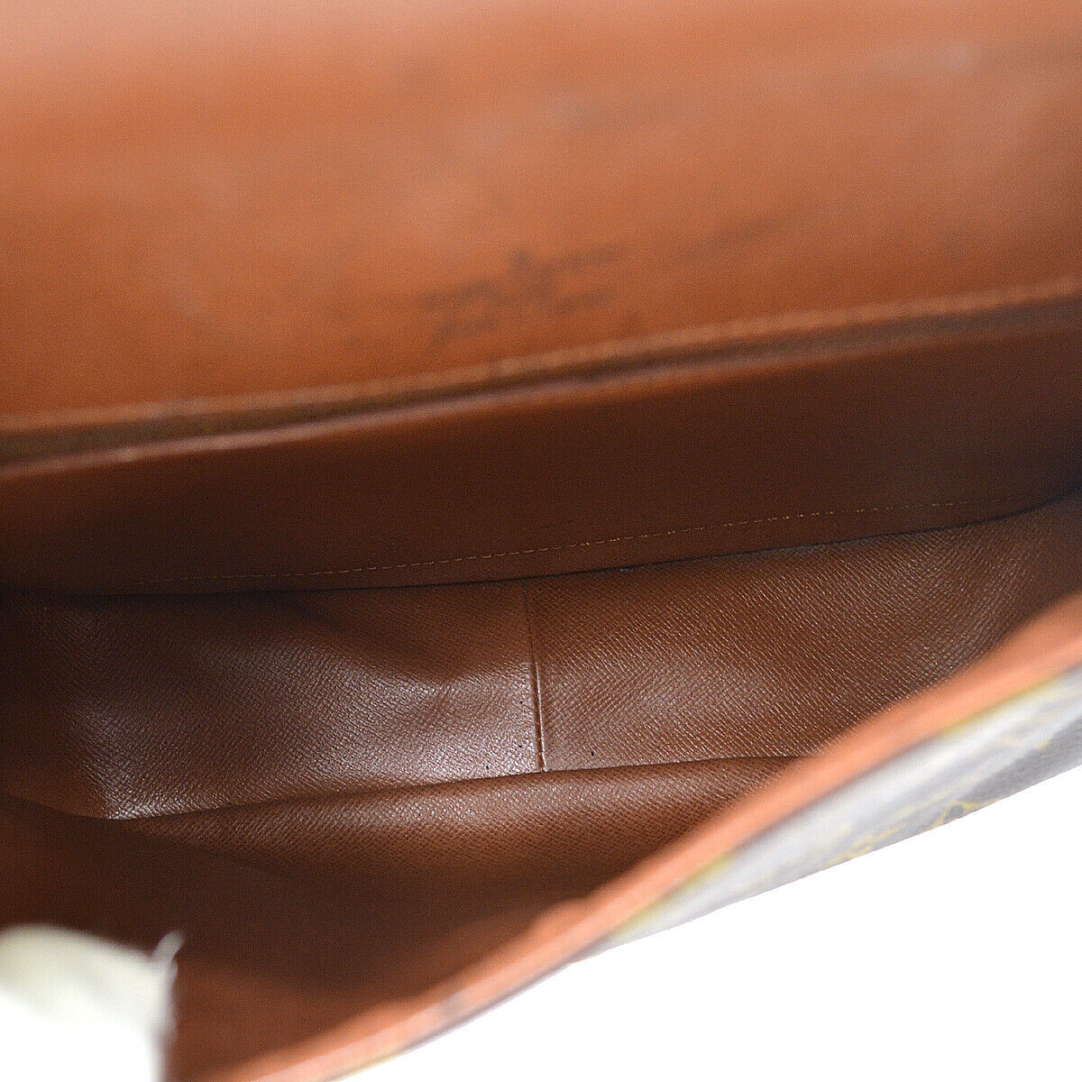 Louis Vuitton Saint Cloud Gm