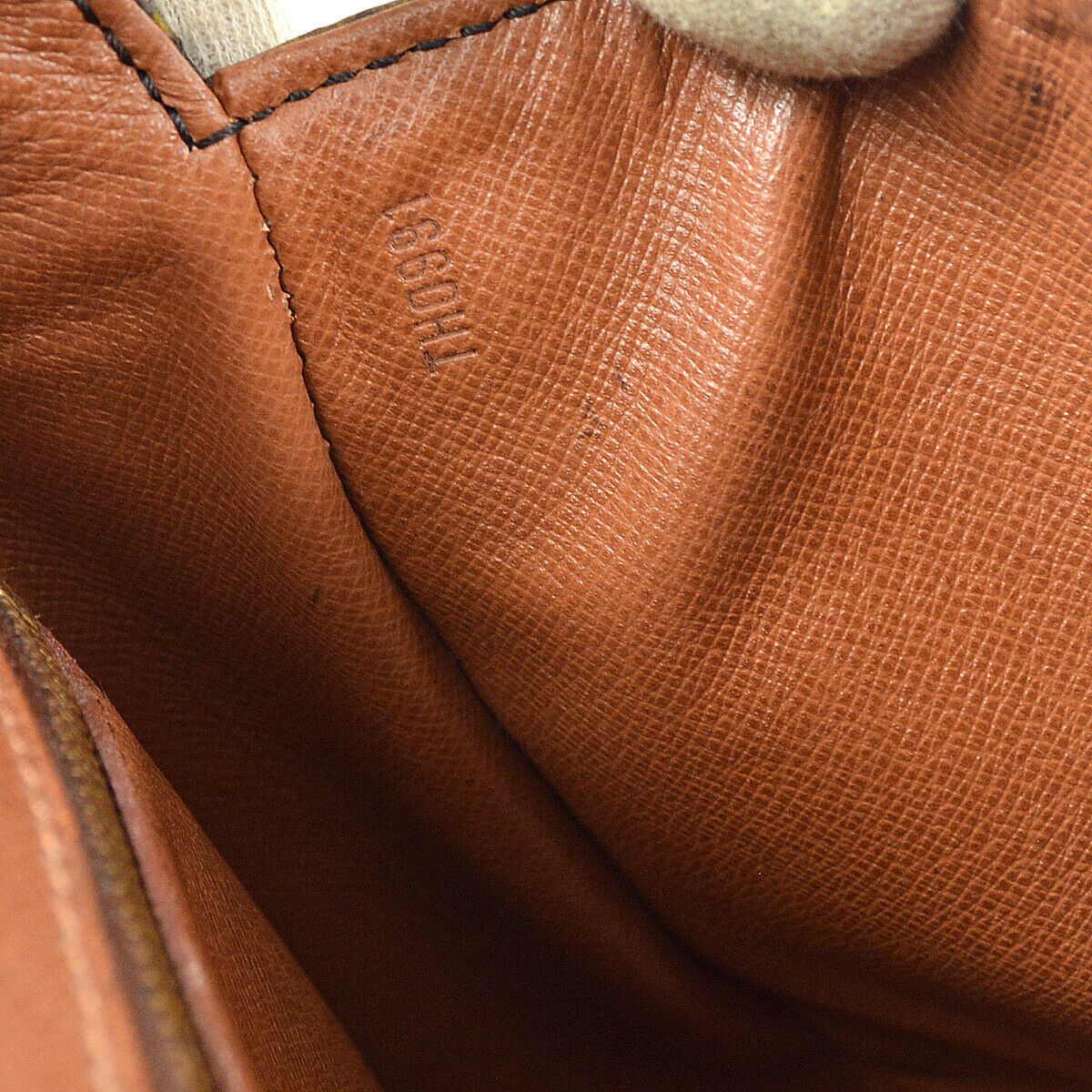 Louis Vuitton Saint Cloud Gm