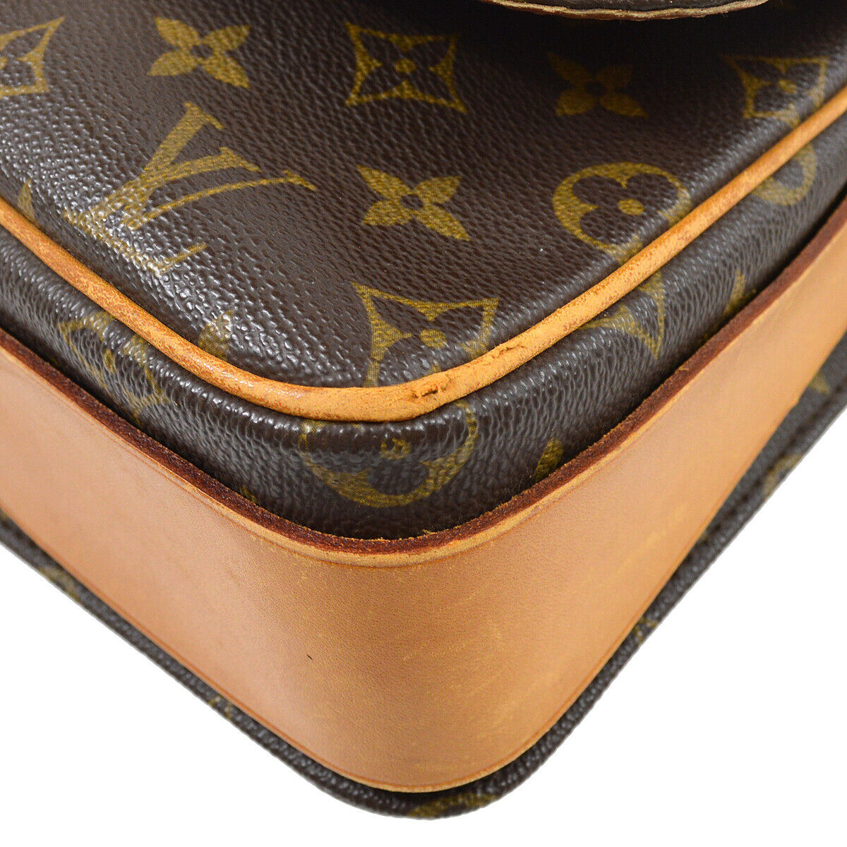Louis Vuitton Cartouchiere Gm