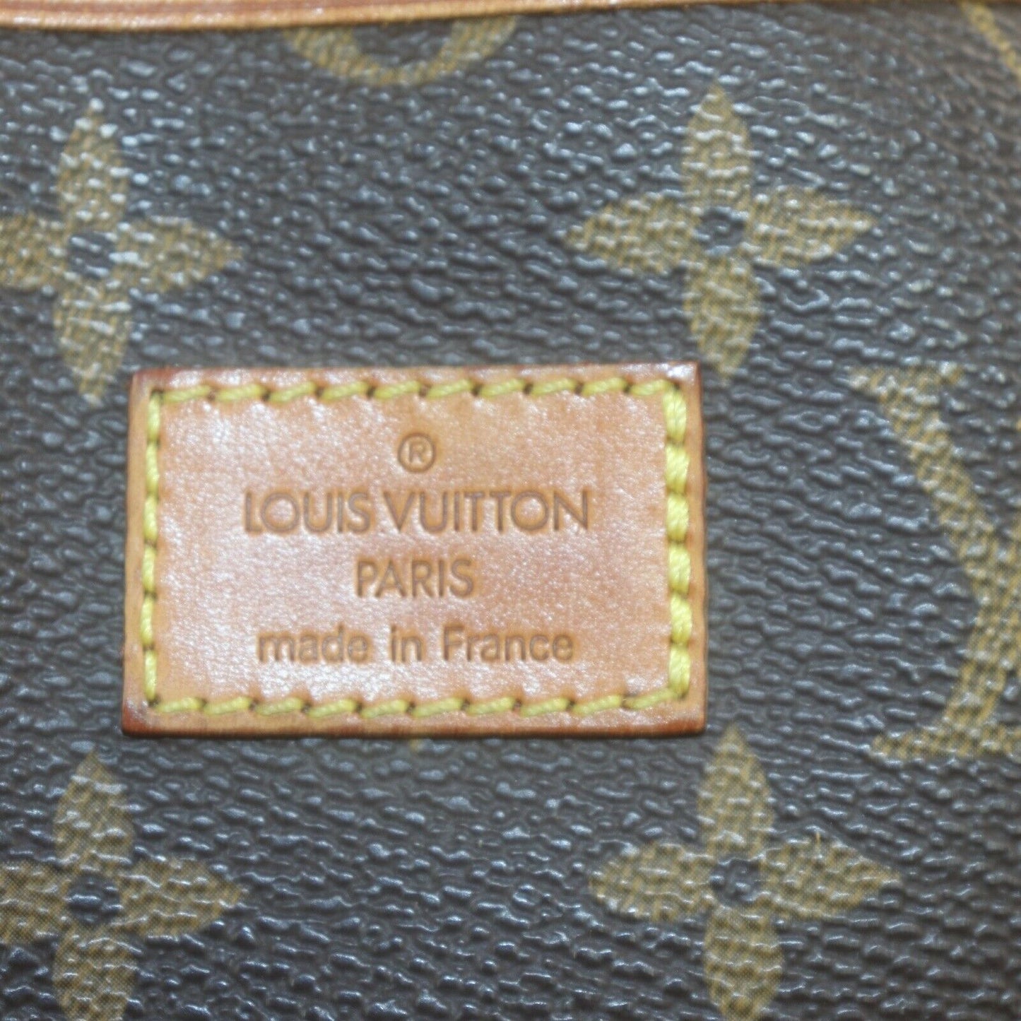Louis Vuitton Saumur 35 Crossbody