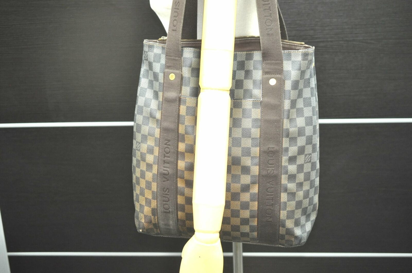 Louis Vuitton Beaubourg Cabas Tote