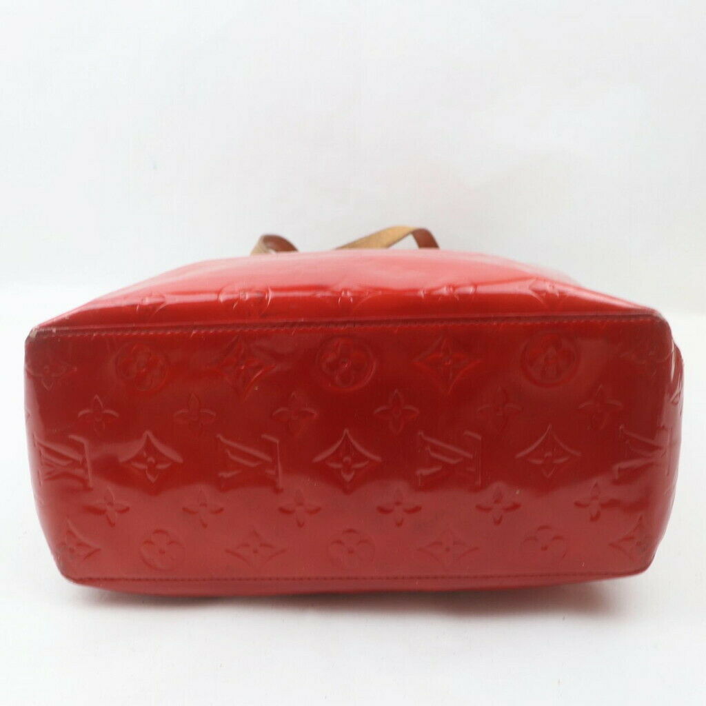 Louis Vuitton Reade Mm Red Vernis