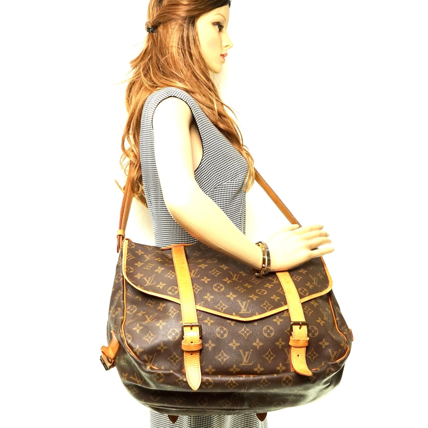 Louis Vuitton Saumur 43 Shoulder