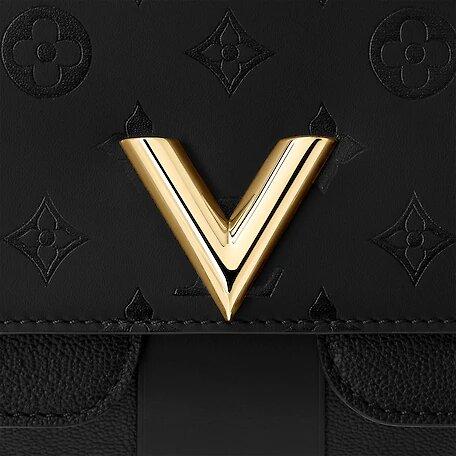 Louis Vuitton VERY CHAIN BAG