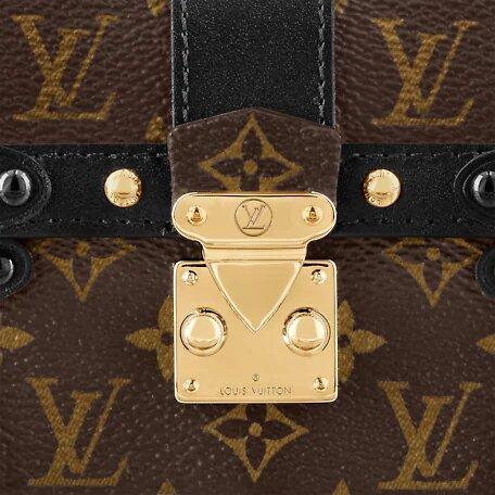 Louis Vuitton ESSENTIAL TRUNK