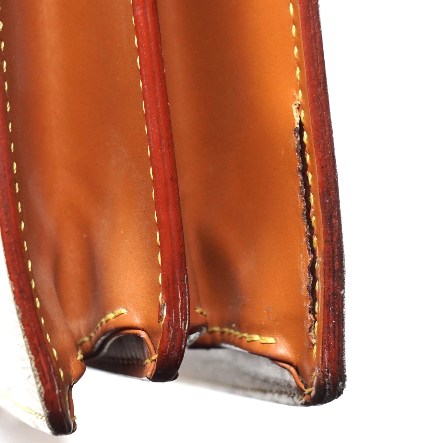 Louis Vuitton Serviette Conseiller