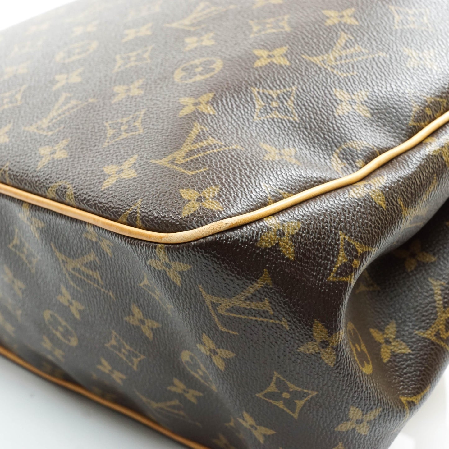 Louis Vuitton Batignolles Vertical