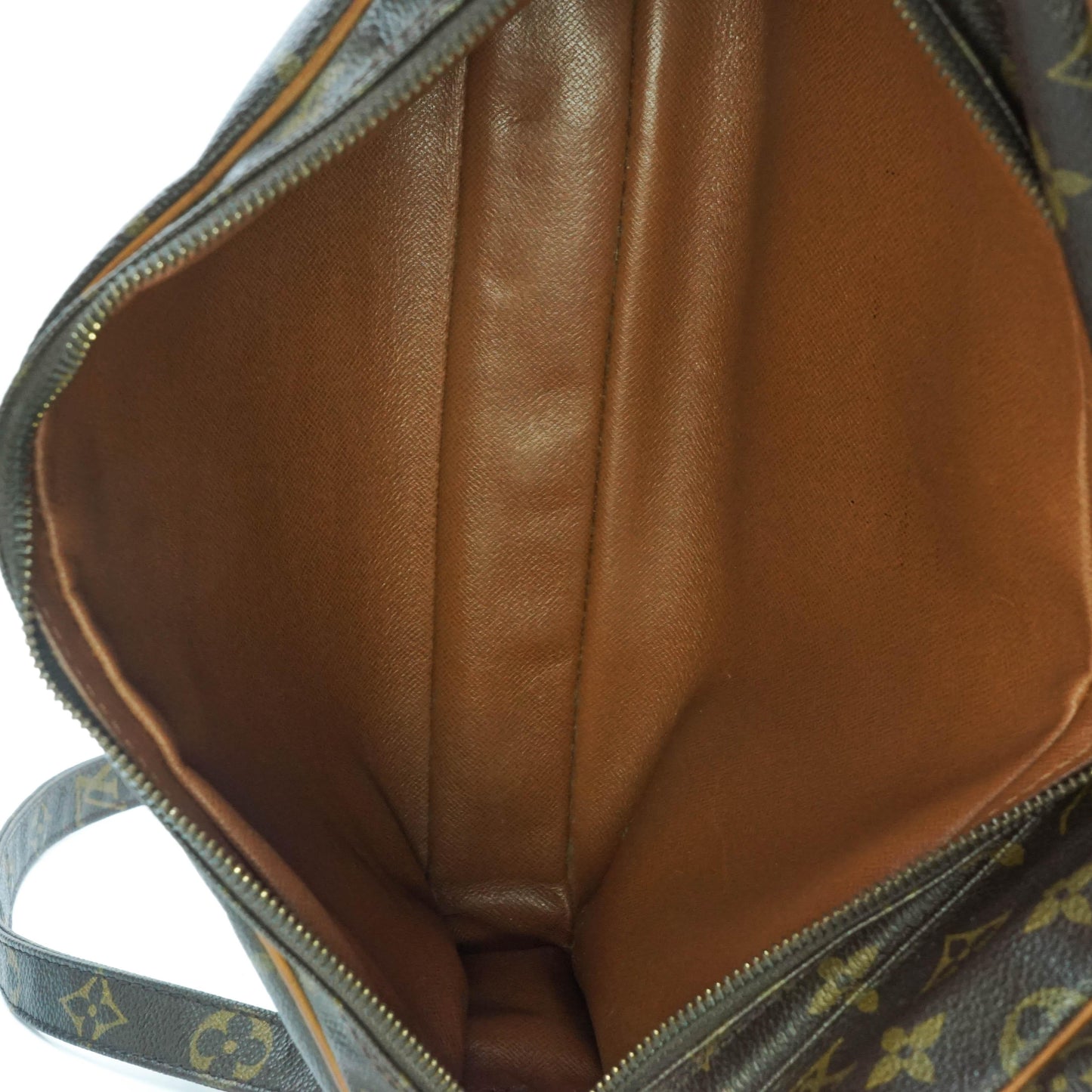 Louis Vuitton Nile Gm Crossbody Bag