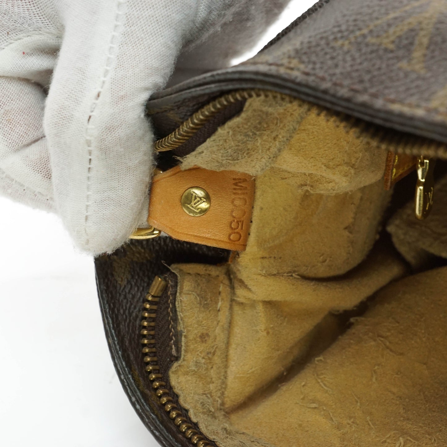 Louis Vuitton Looping Gm Shoulder