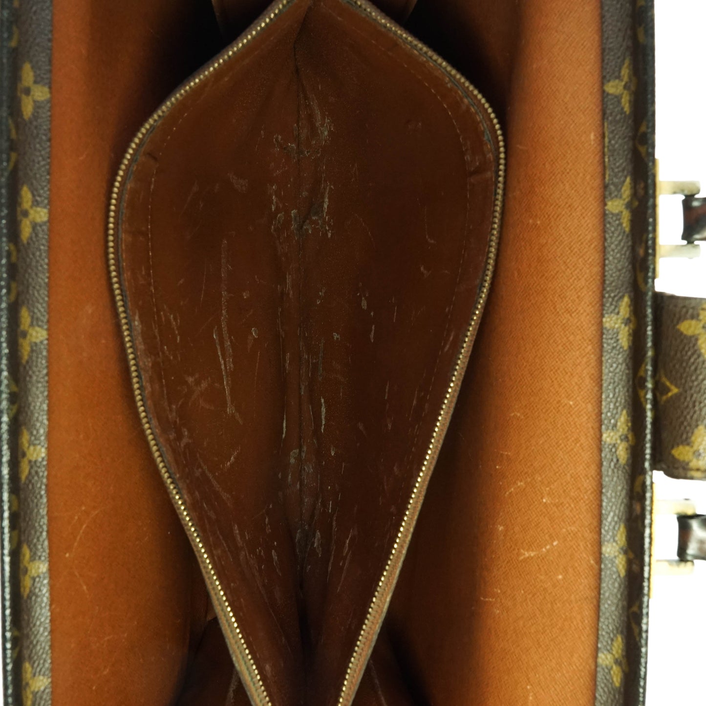 Louis Vuitton Serviette Fermoir