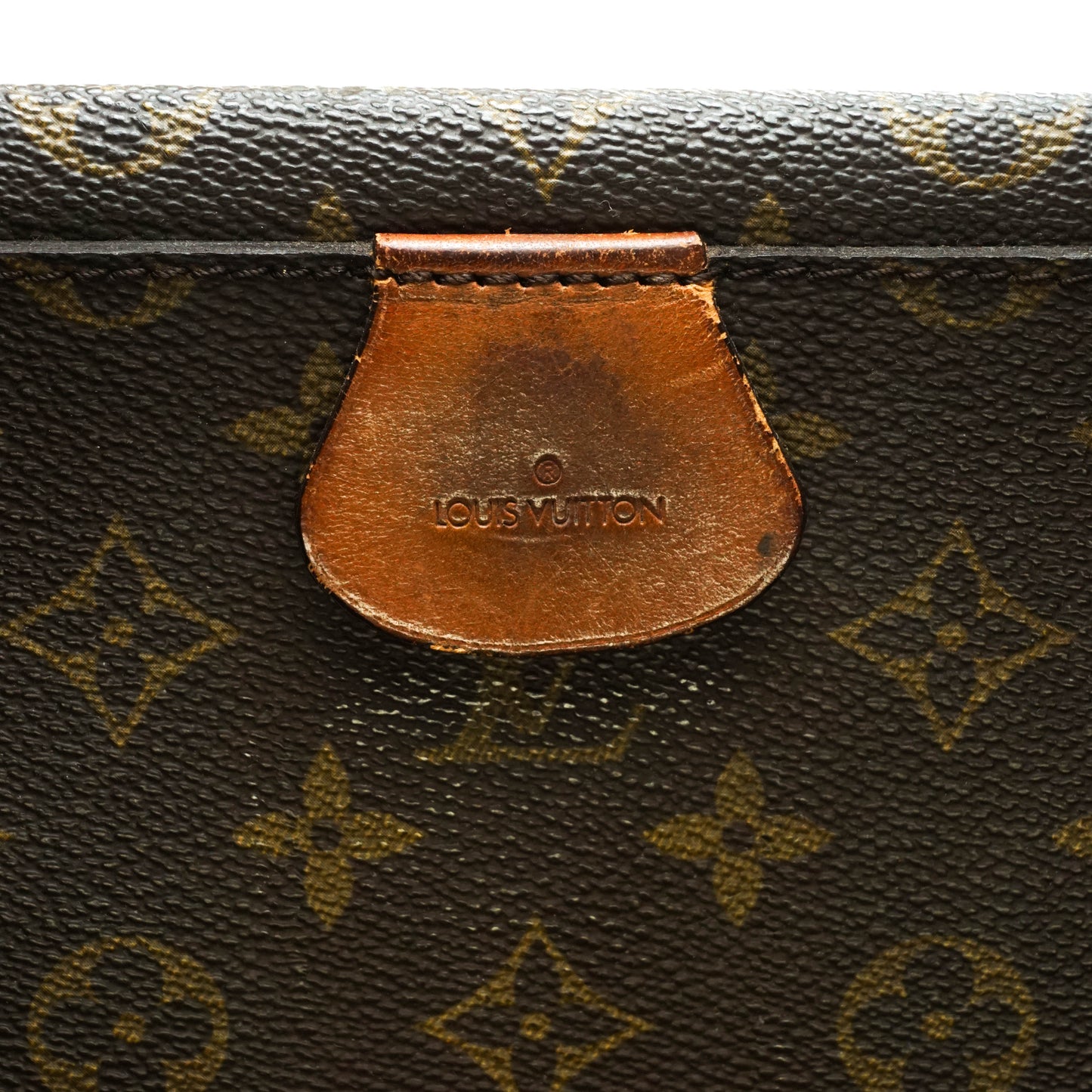 Louis Vuitton Serviette Fermoir