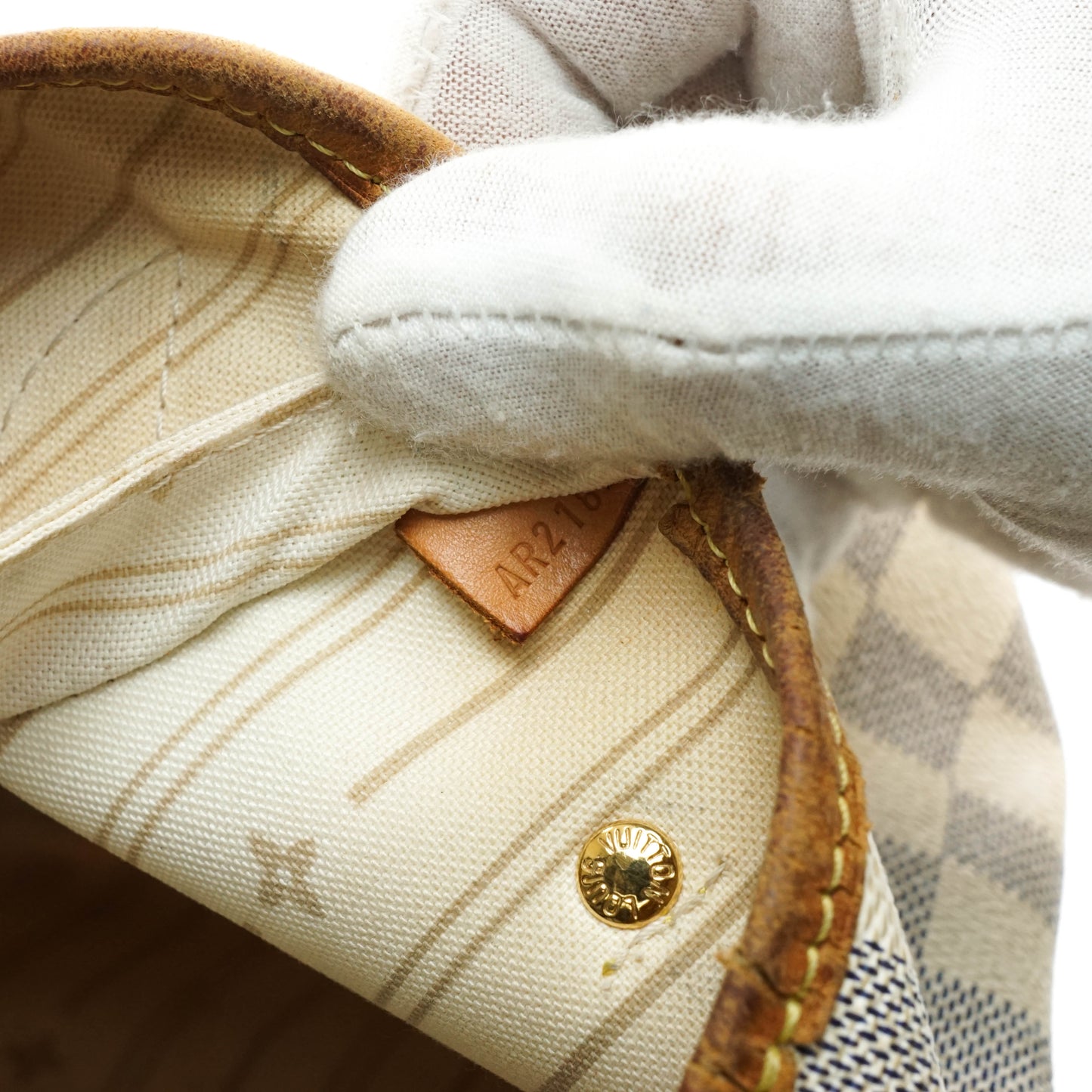 Louis Vuitton Neverfull Pm Shoulder