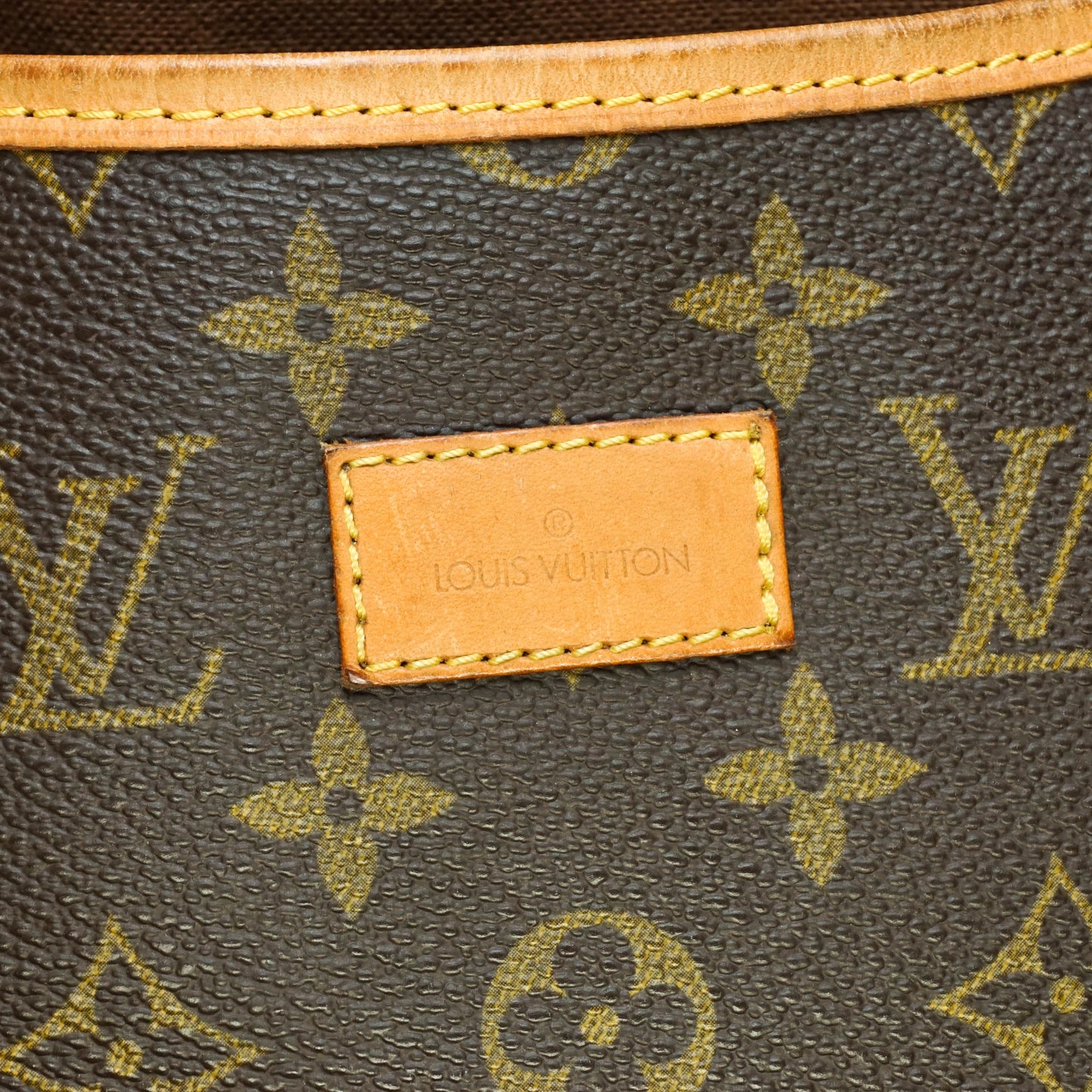 Louis Vuitton Saumur 35 Crossbody