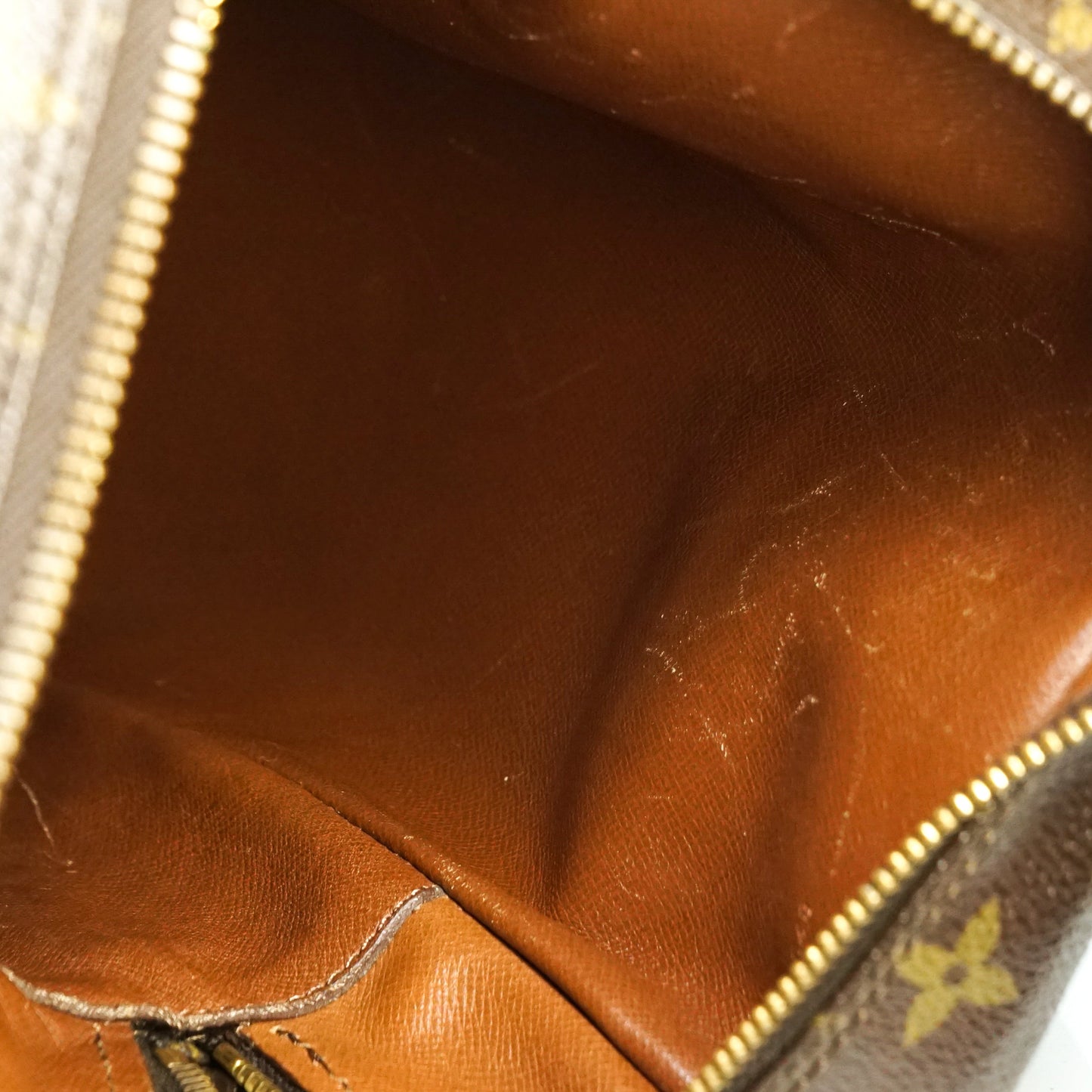 Louis Vuitton Amazon Mm Cross Body Bag