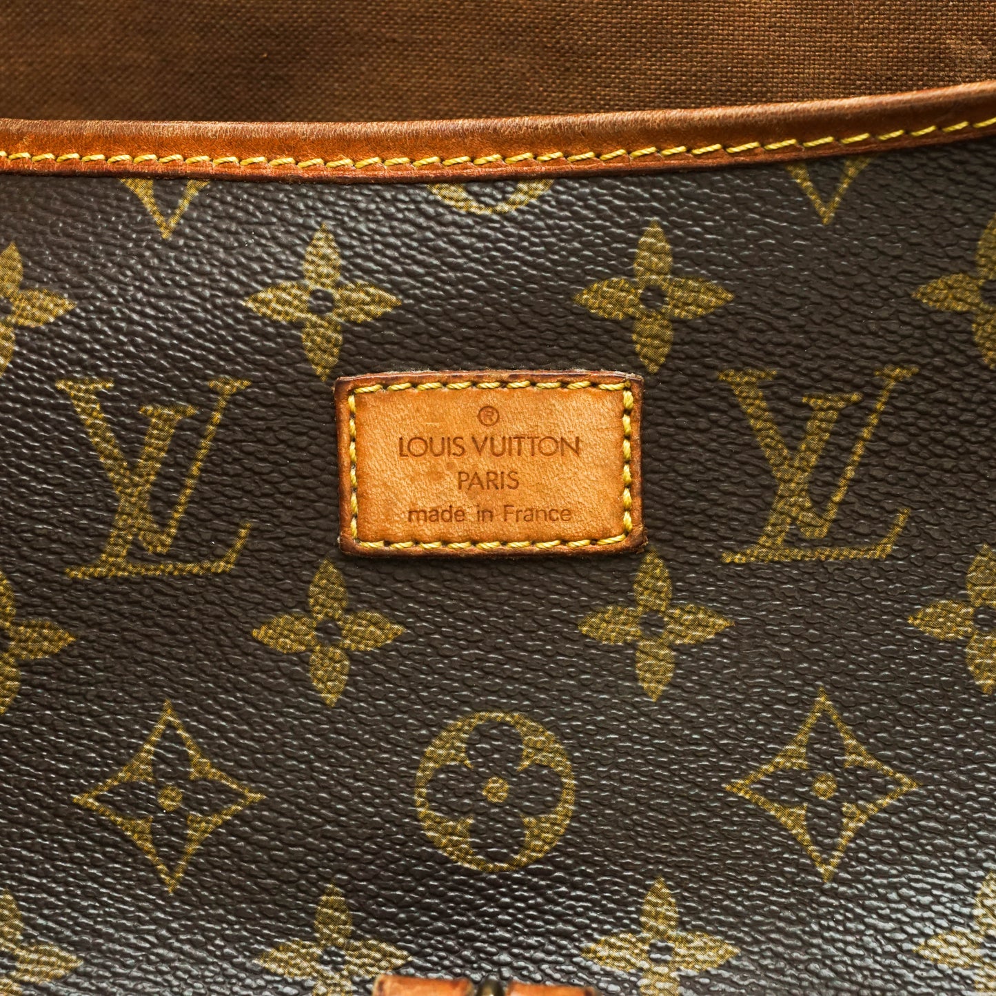 Louis Vuitton Saumur 35 Crossbody
