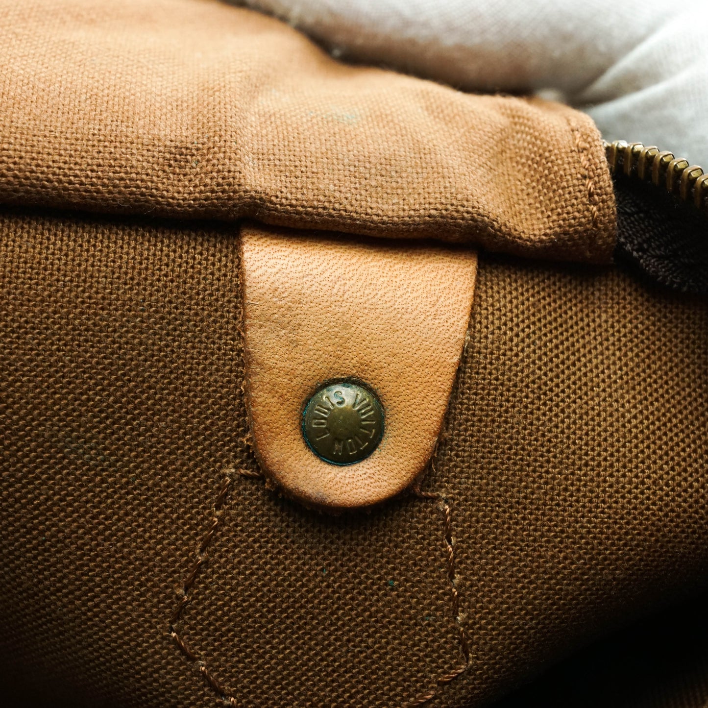 Louis Vuitton Speedy 40 Hand Bag