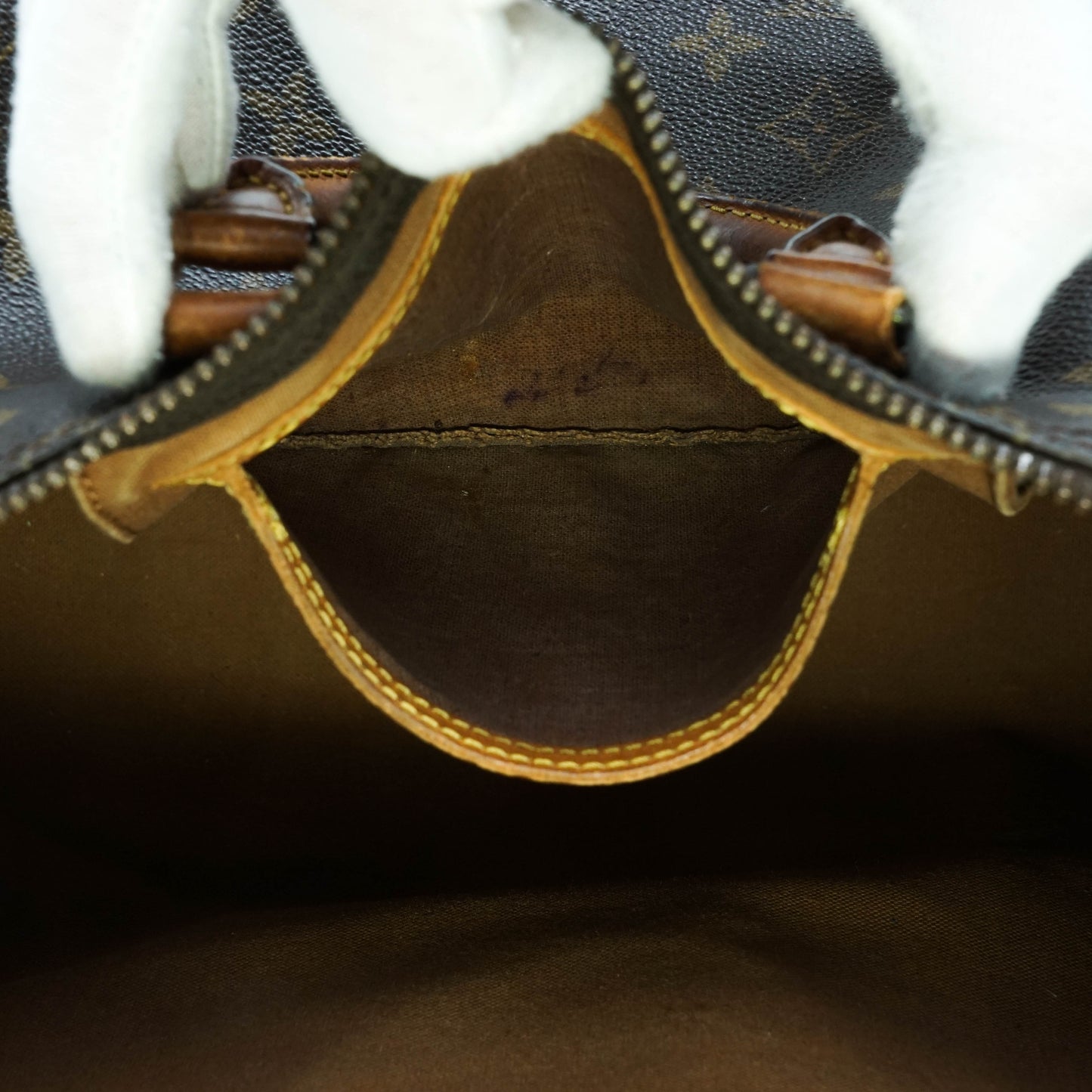 Louis Vuitton Speedy 35 Hand Bag
