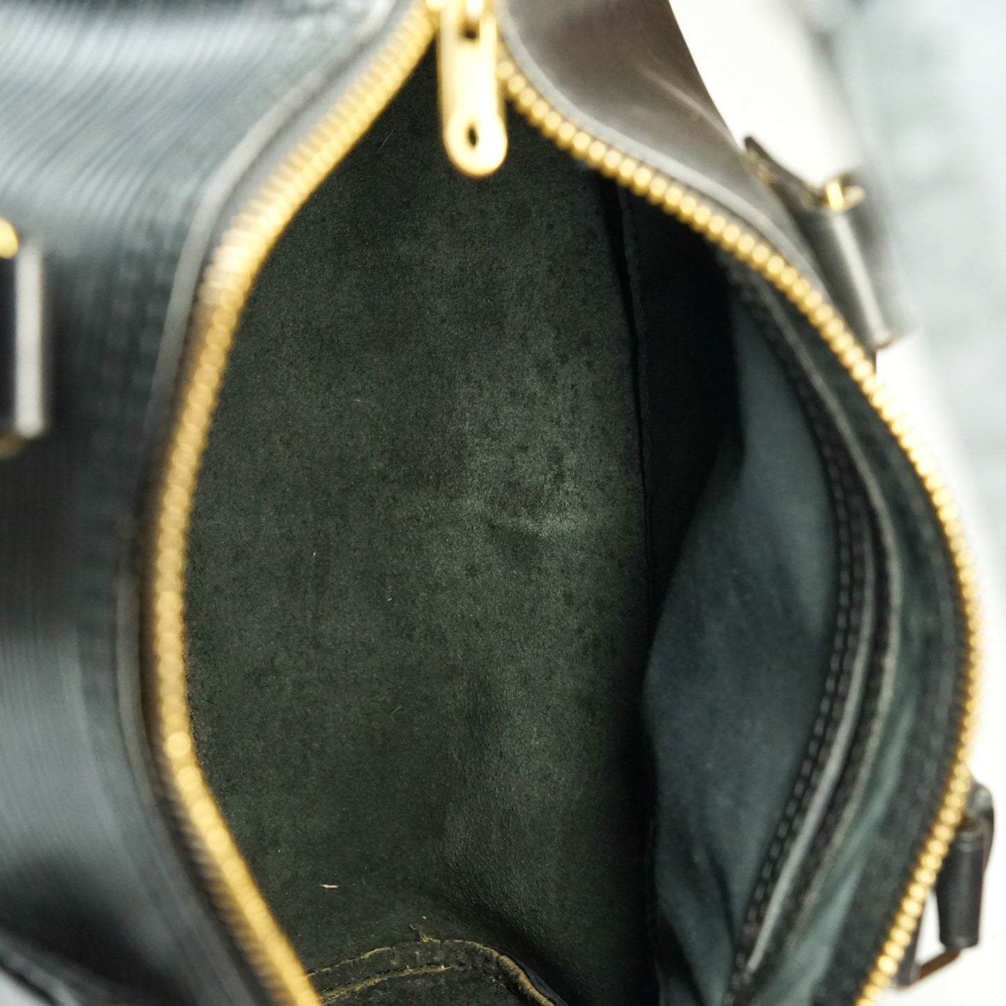 Louis Vuitton Speedy 25 Hand Bag