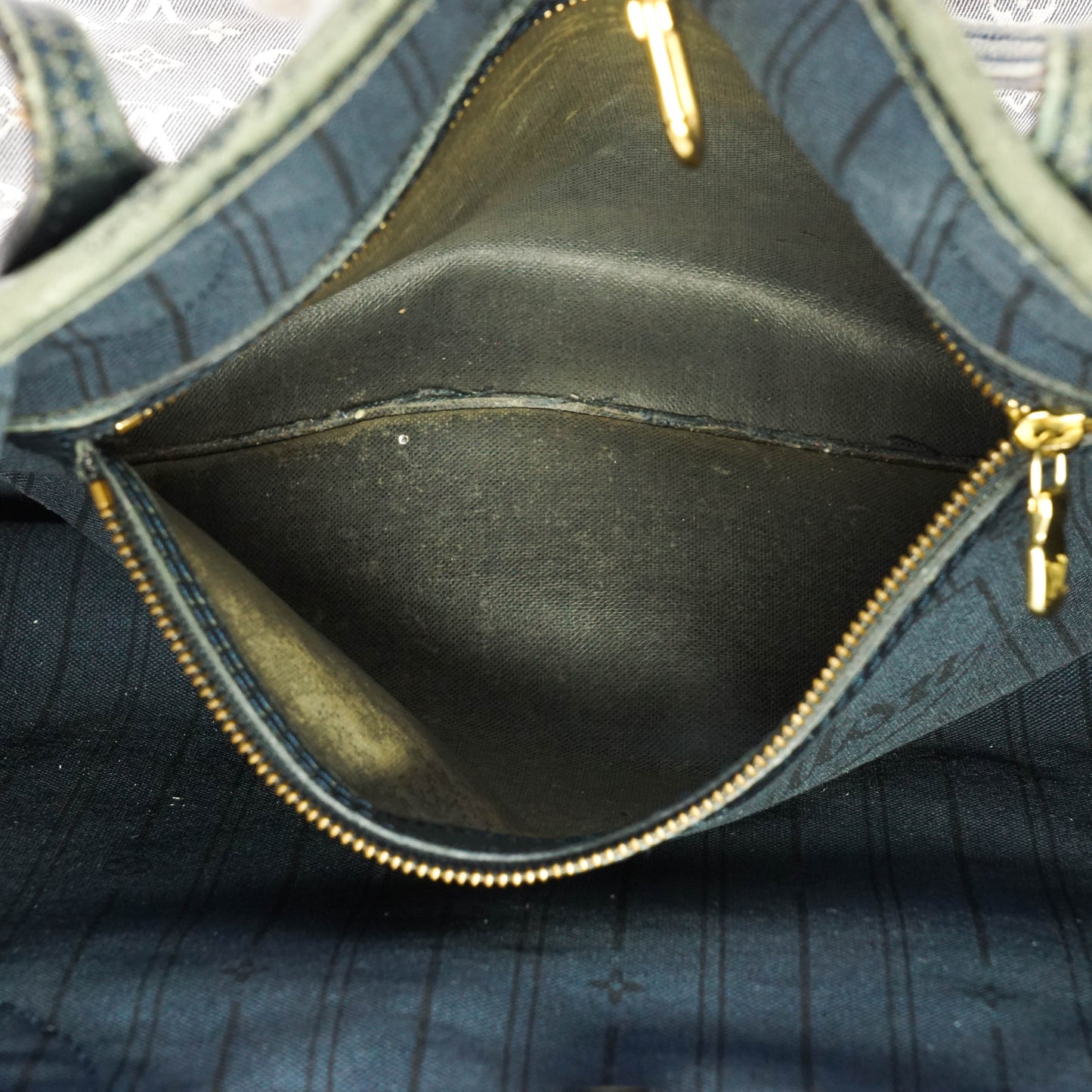 Louis Vuitton Neverfull Mm Tote Bag