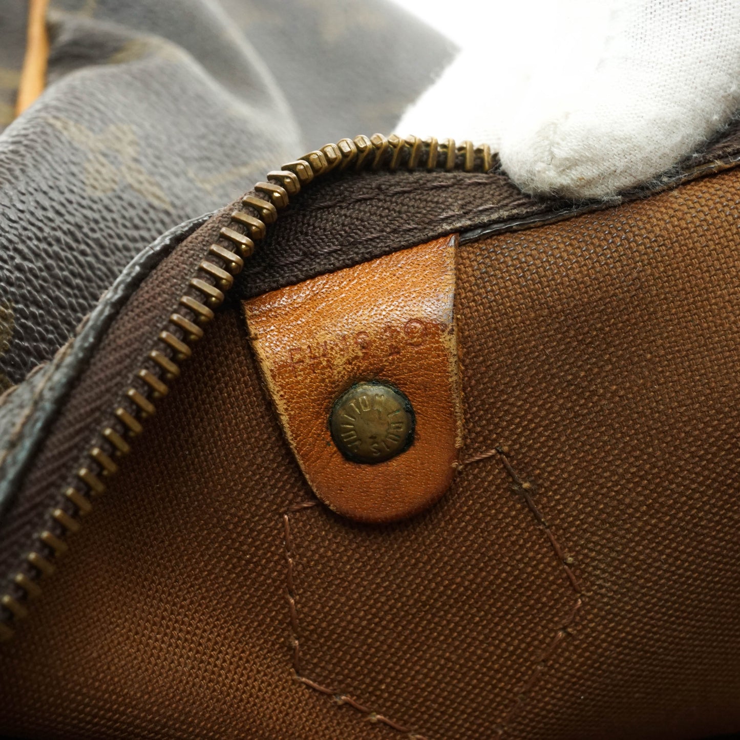 Louis Vuitton Speedy 30 Hand Bag