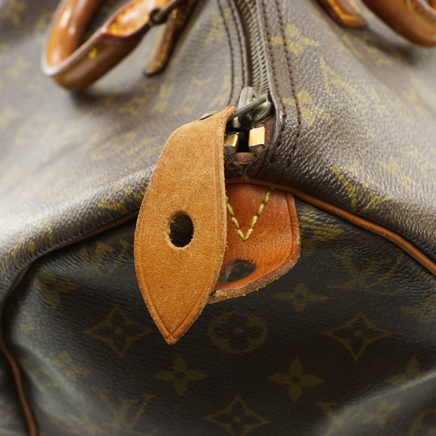Louis Vuitton Speedy 40 Satchel Bag