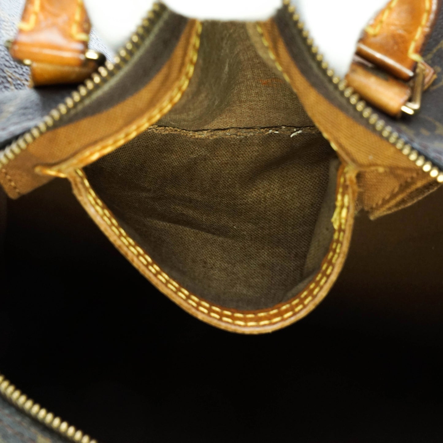 Louis Vuitton Speedy 30 Hand Bag