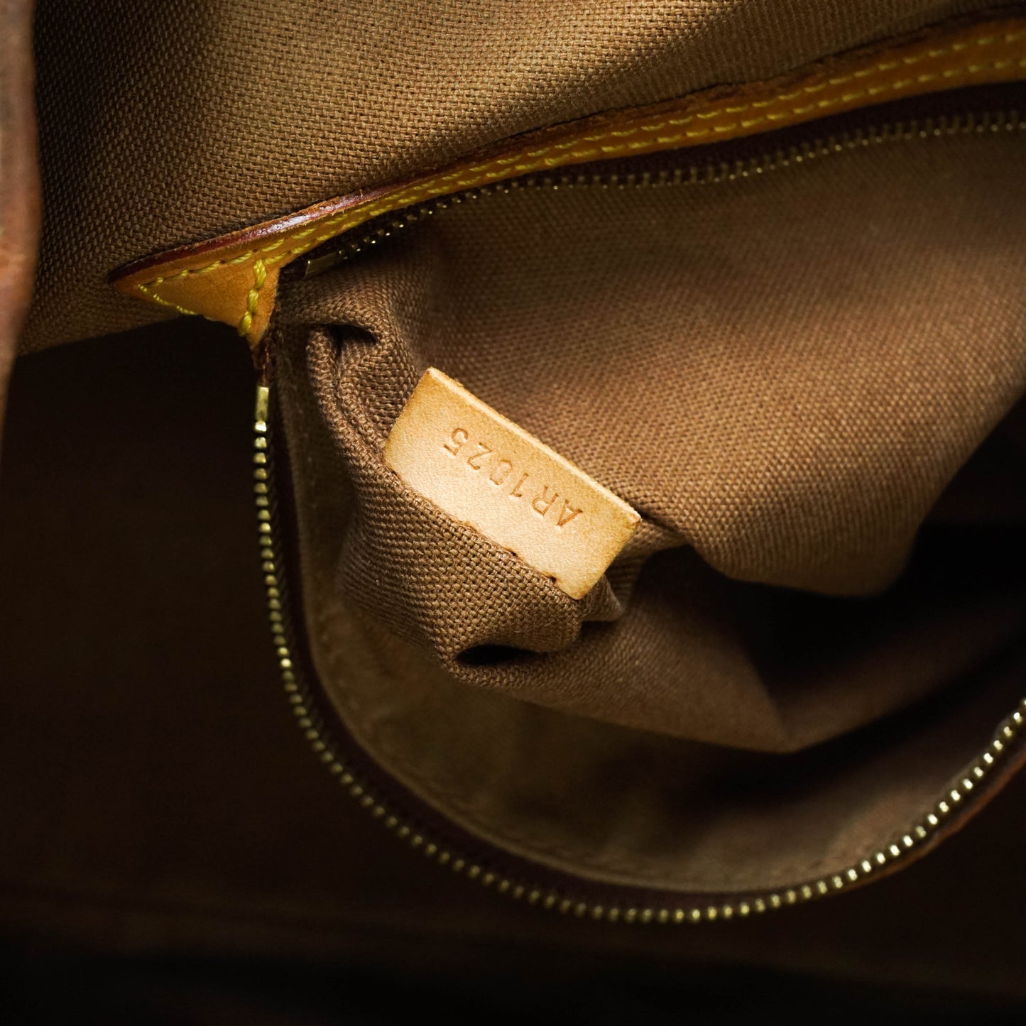 Louis Vuitton Batignolles
