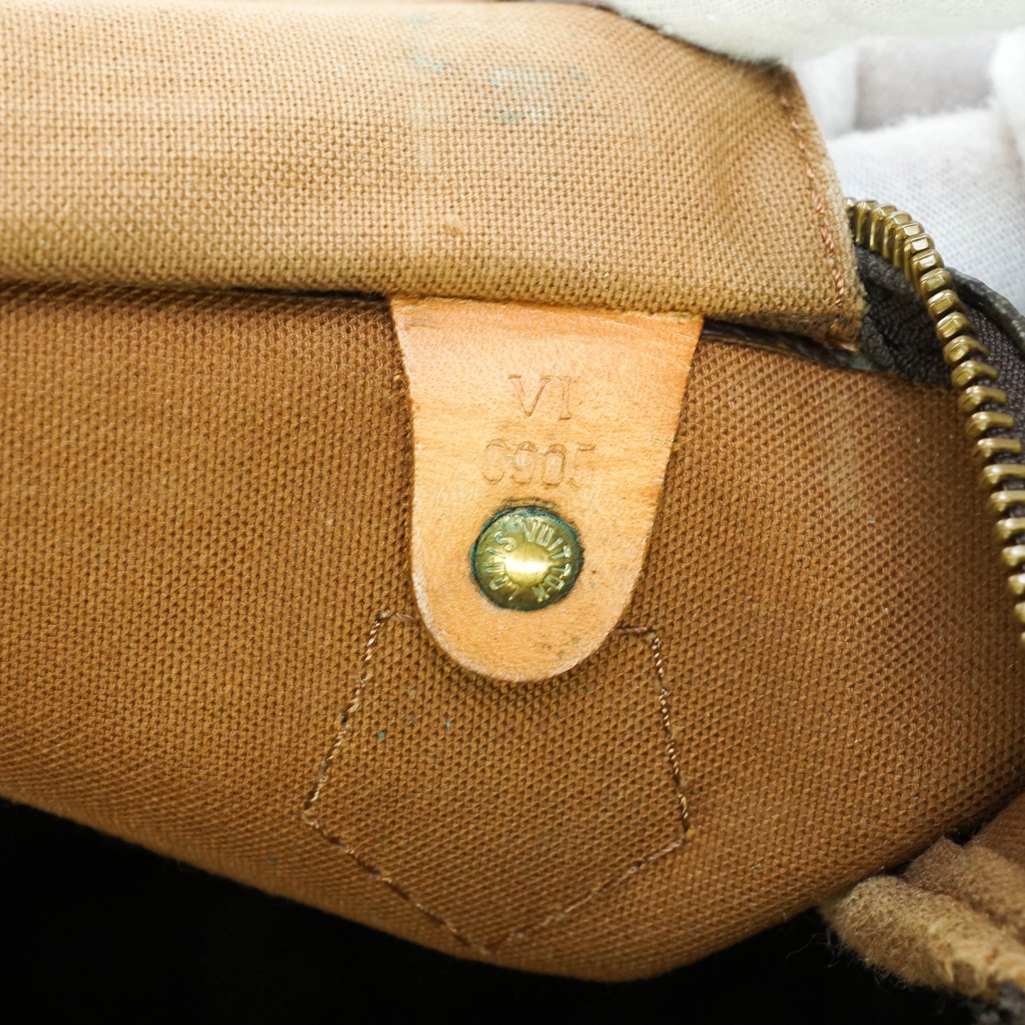 Louis Vuitton Speedy 30 Hand Bag